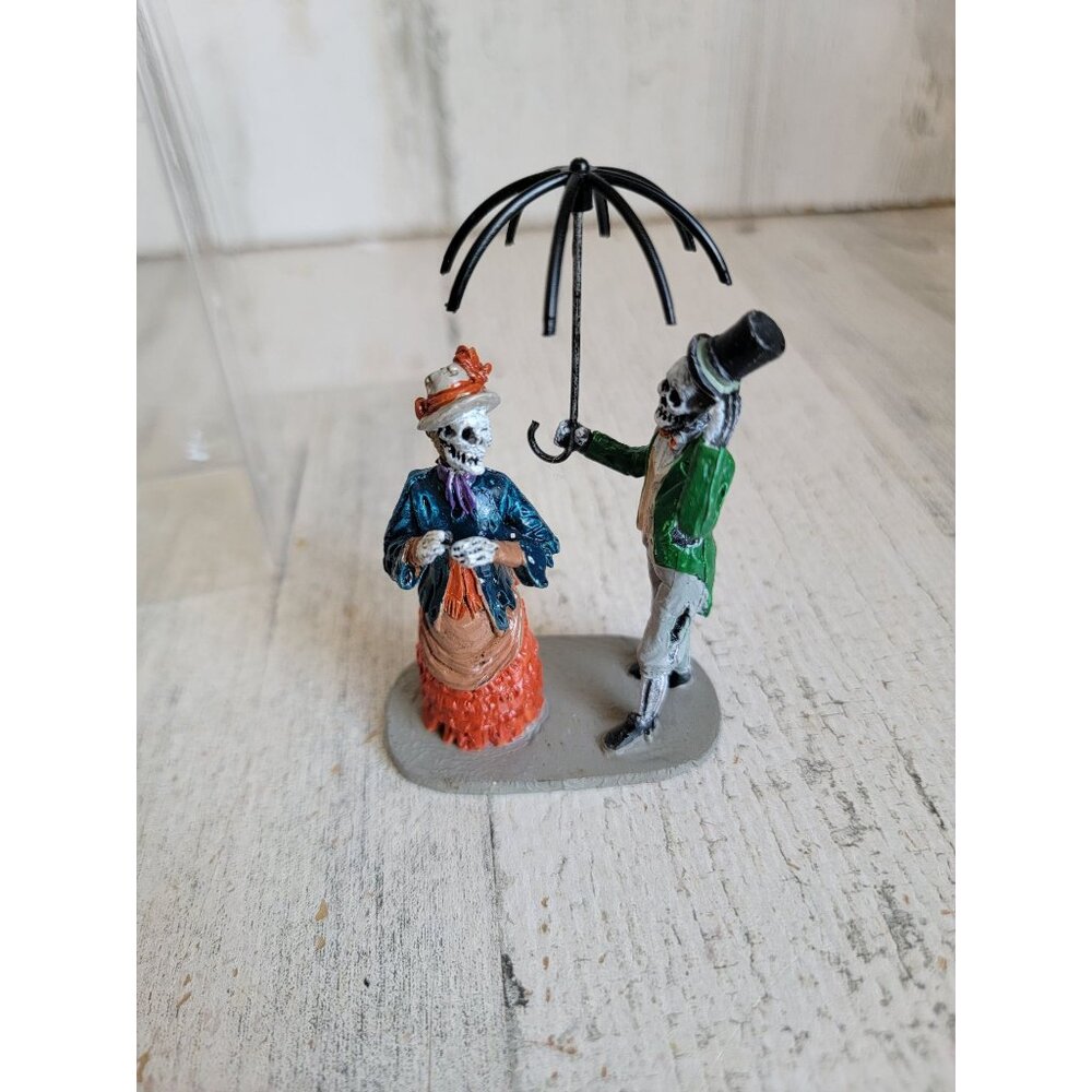 Lemax‎ always a gentleman spooky town skelton Halloween Village accessory